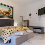 Casa Ester * フランカヴィッラ・フォンターナ